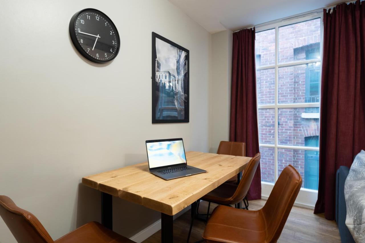 High Street Town House Aparthotel Manchester Exterior photo
